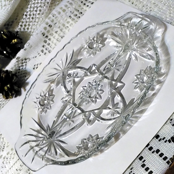 BEAUTIFUL! PRESCUT STAR OF DAVID DIVIDED TRAY WITH HANDLES, ANCHOR HOCKING! - Picture 10 of 14